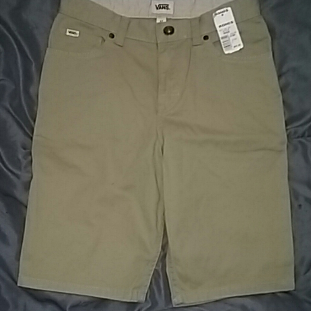 Boy's Van's shorts